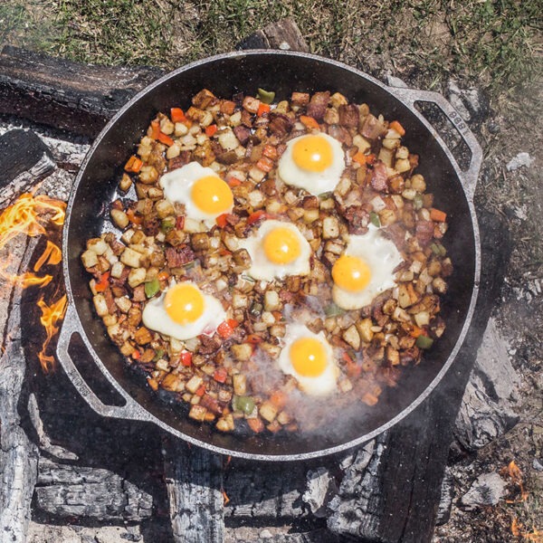 17 Inch Cast Iron Dual Handle Pan - Image 4