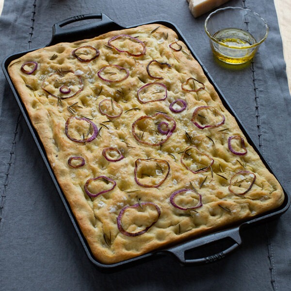 15.5 x 10.5 Inch Seasoned Cast Iron Baking Pan - Image 3